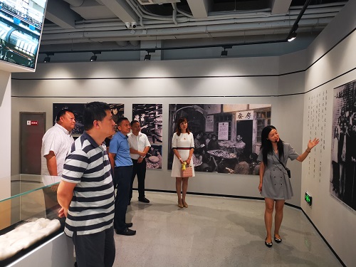 四川省禹泰德集團(tuán)、重慶知天而作公司赴樂(lè)至考察蠶桑發(fā)展