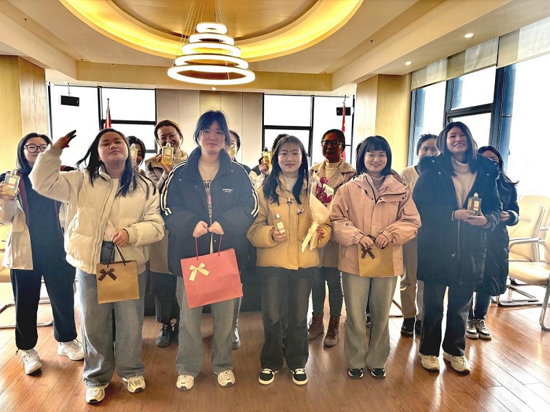 四川省禹泰德集團(tuán)開展“三八”節(jié)慰問(wèn)活動(dòng)